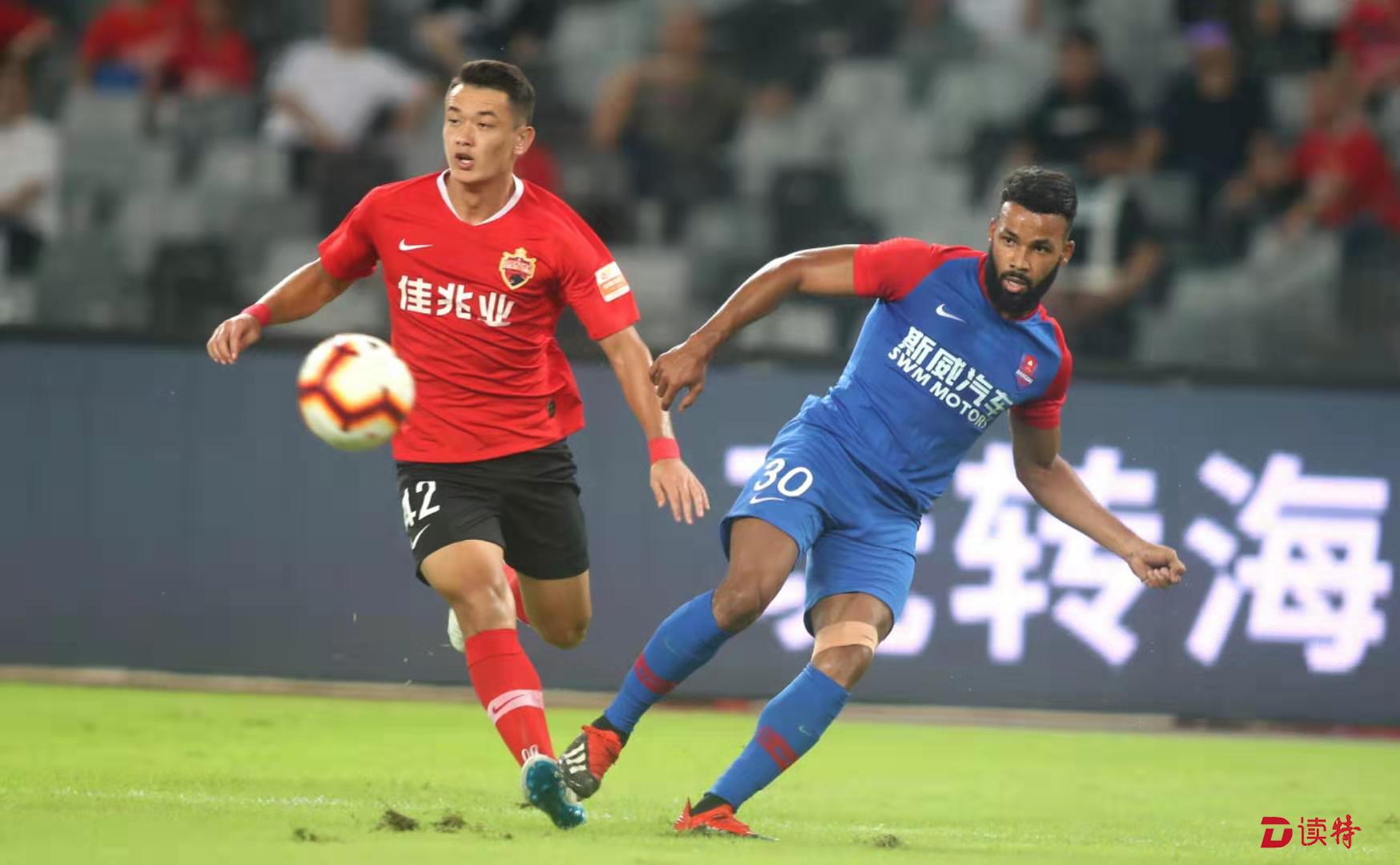 重庆斯威主场失利，积分榜逐渐滑落的简单介绍