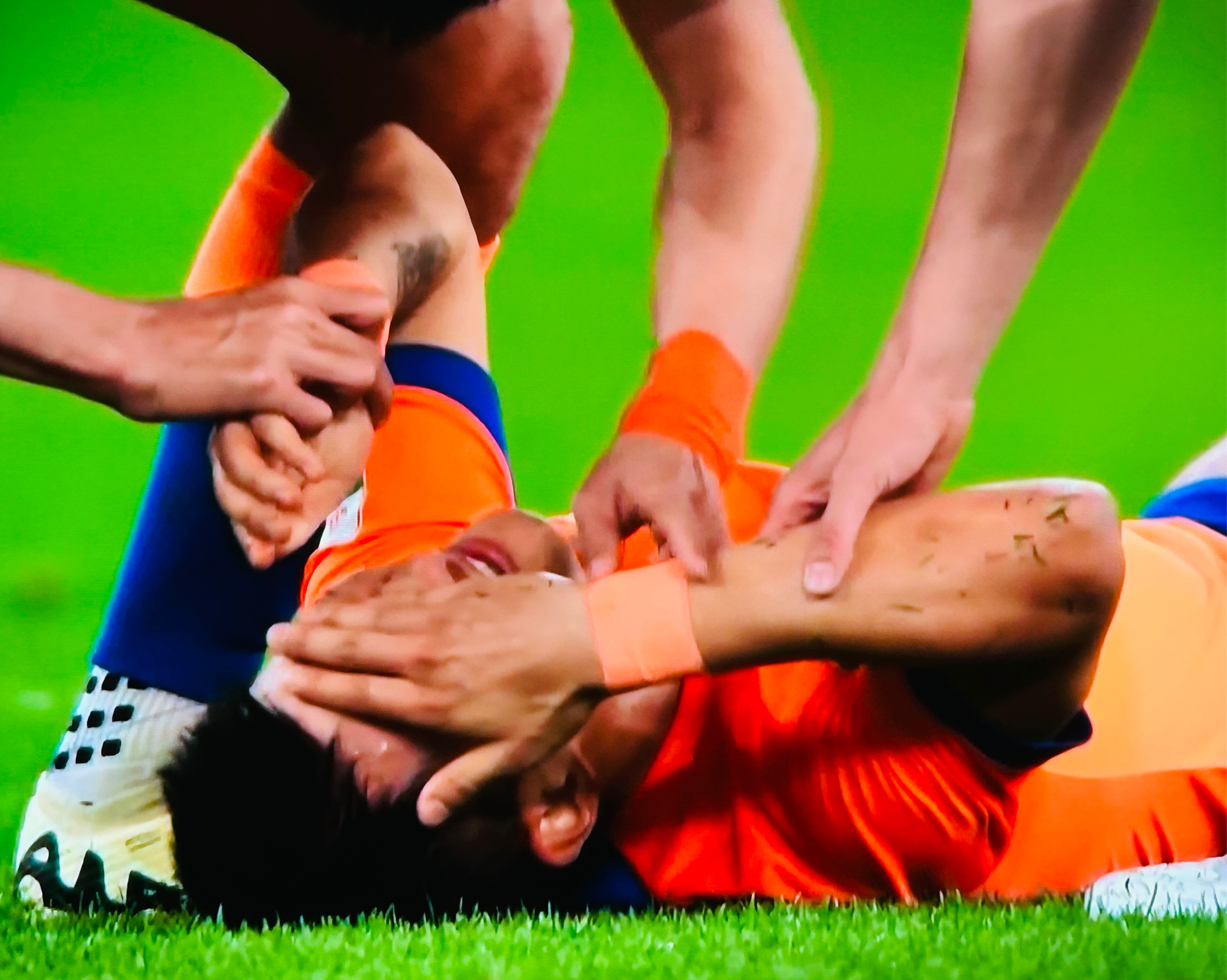 运动员鏖战赛场力争夺取最后的胜利