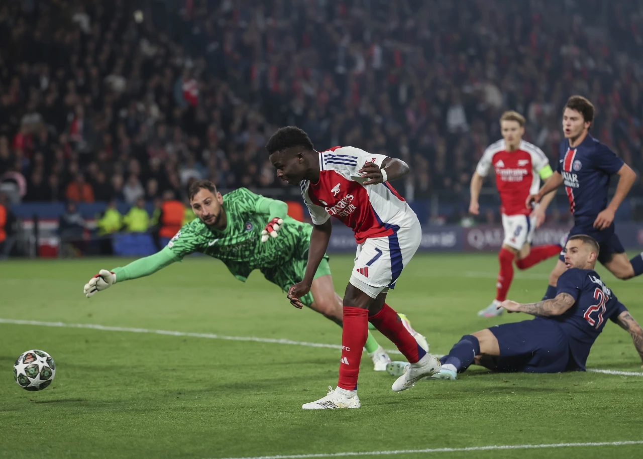 梅斯主场不敌巴黎圣日耳曼，防线难以阻挡