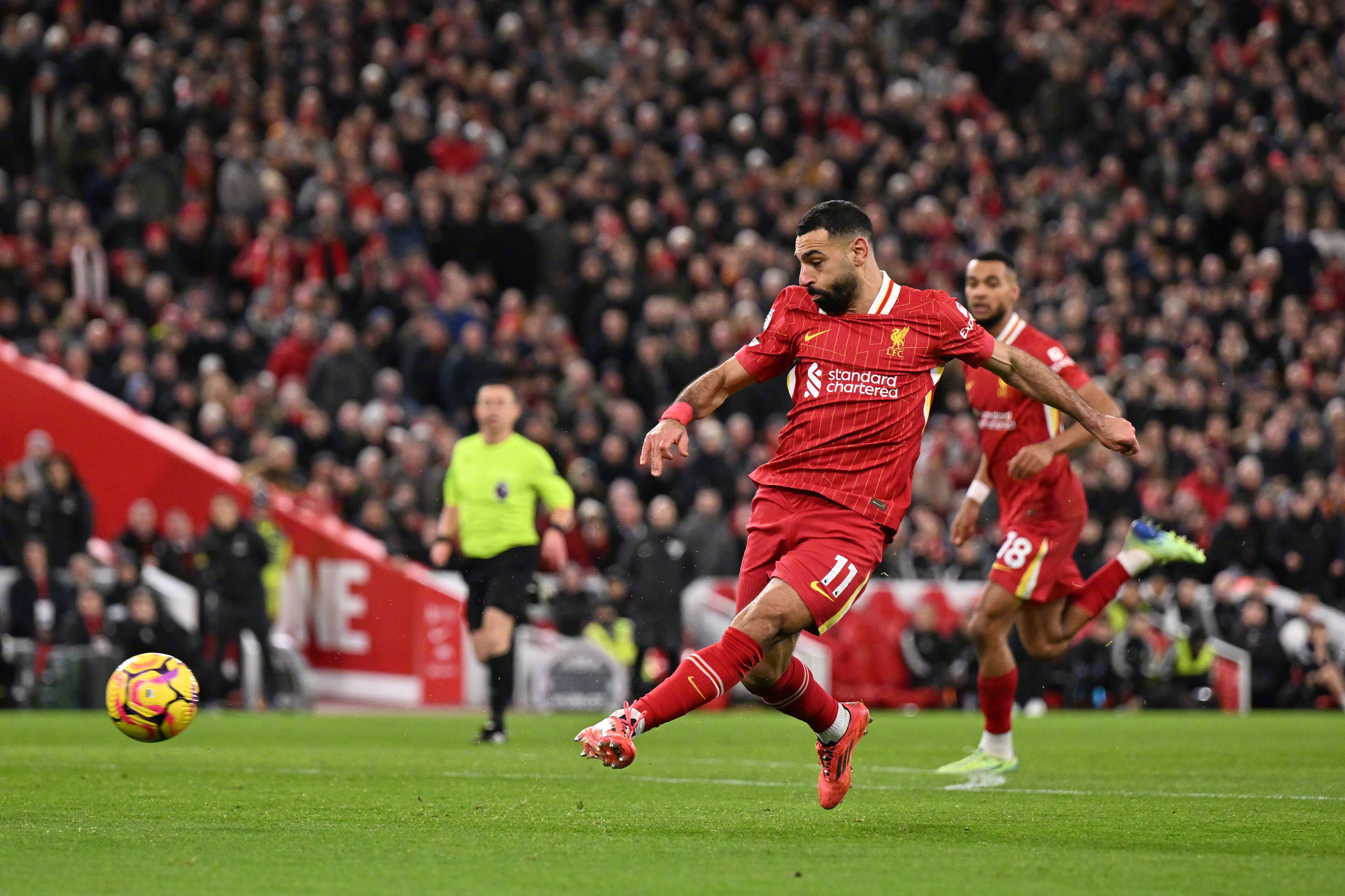 包含利物浦主场获胜，晋级欧洲精英赛的词条