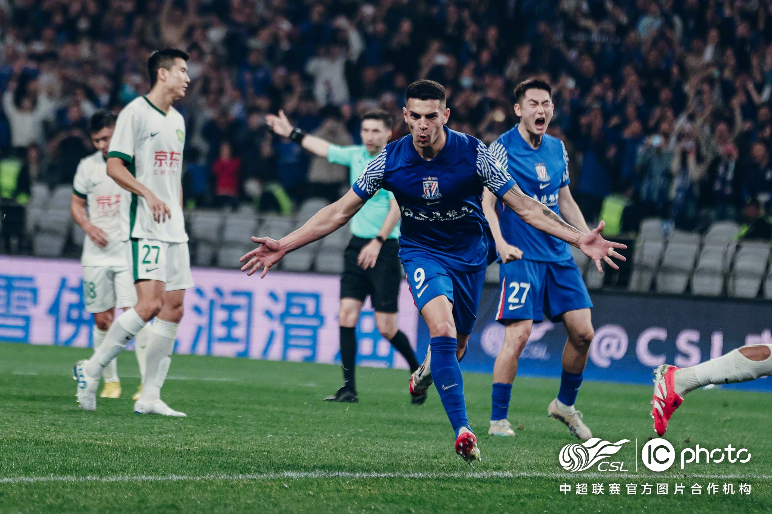 强队在洲际比赛中展现出色实力