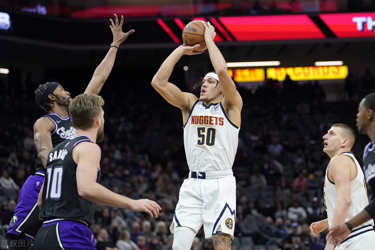 关于巴西男篮碾压雷霆，福克斯完成帽子戏法的信息