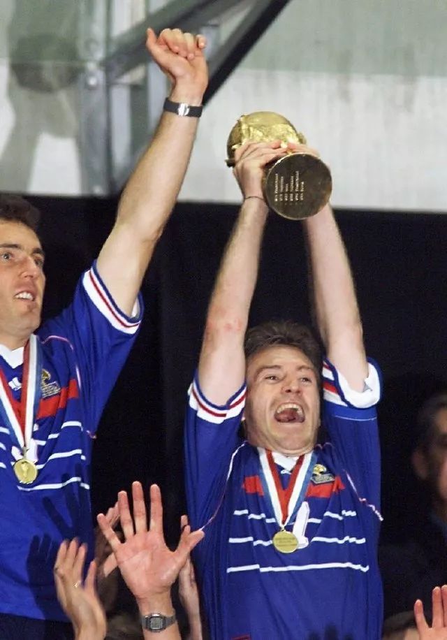 印尼队翻盘法国队，黄鸭组合关键制胜的简单介绍