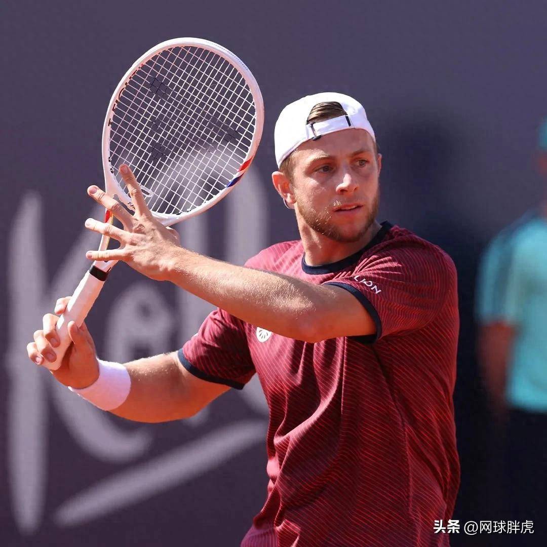 包含美国网球队强势法国网球队，兹维列夫一己之力扛起全队的词条