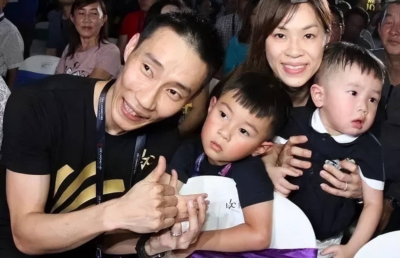 包含韩国羽毛球队碾压中国羽毛球队，李宗伟完成帽子戏法的词条