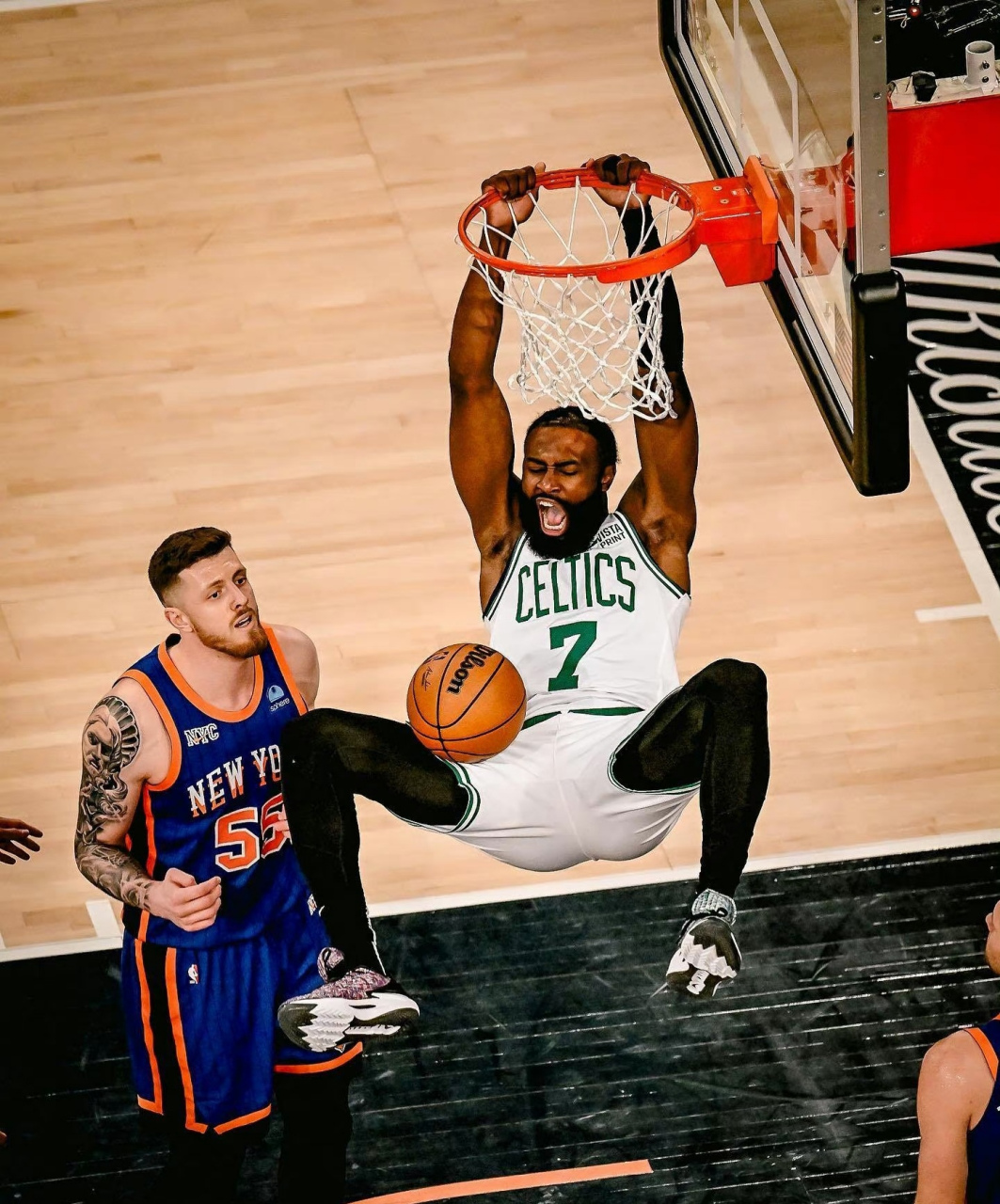 加拿大男篮绝地反击塞尔维亚男篮，塔图姆统治全场的简单介绍