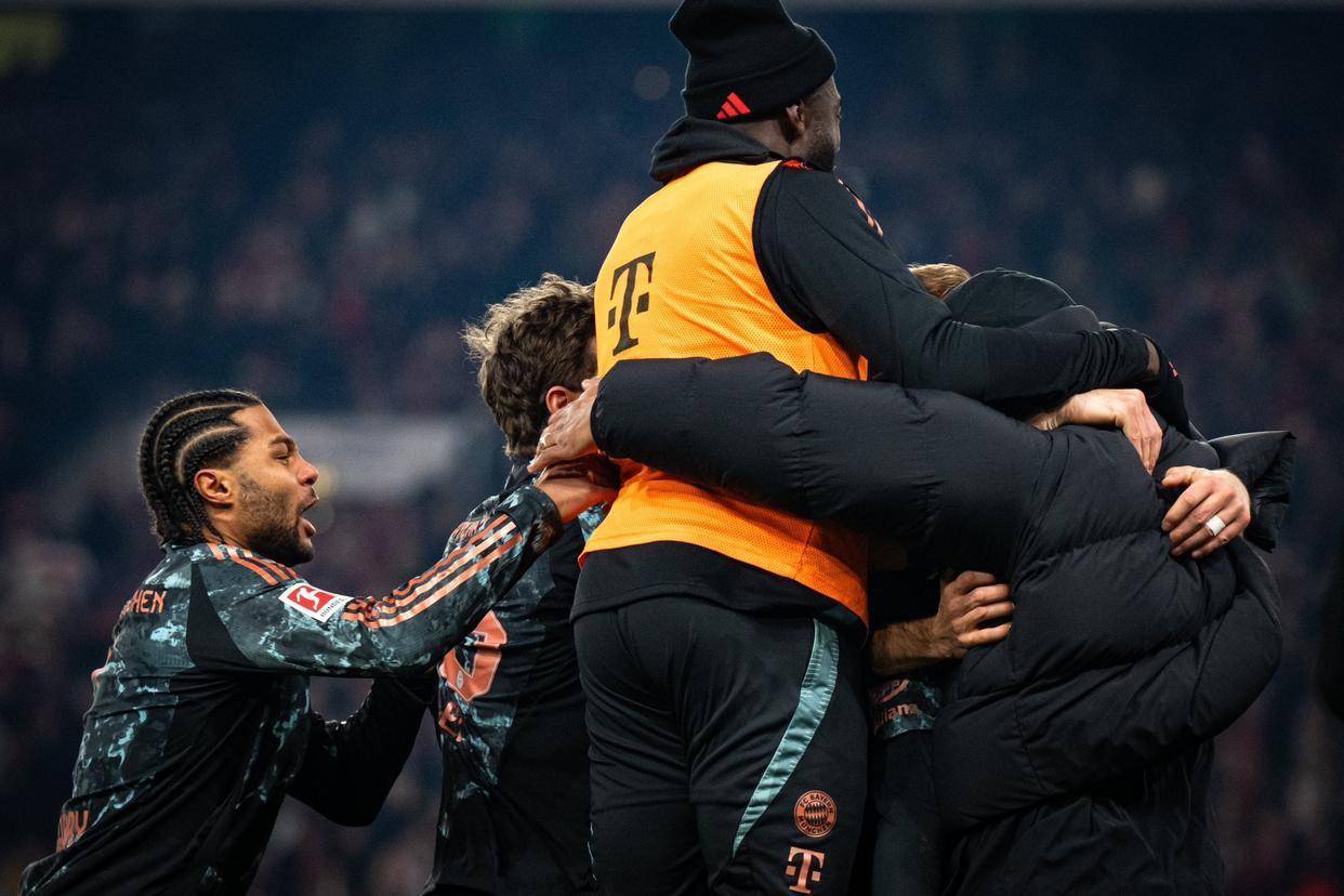 包含拜仁绝地反击巴黎，特尔施特根关键制胜的词条