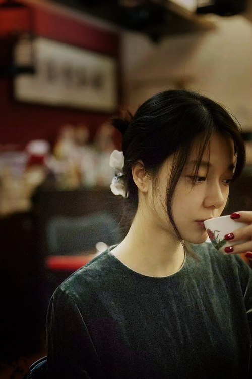 本泽马爆发破僵局，委内瑞拉强压风格如何重塑马德里竞技？