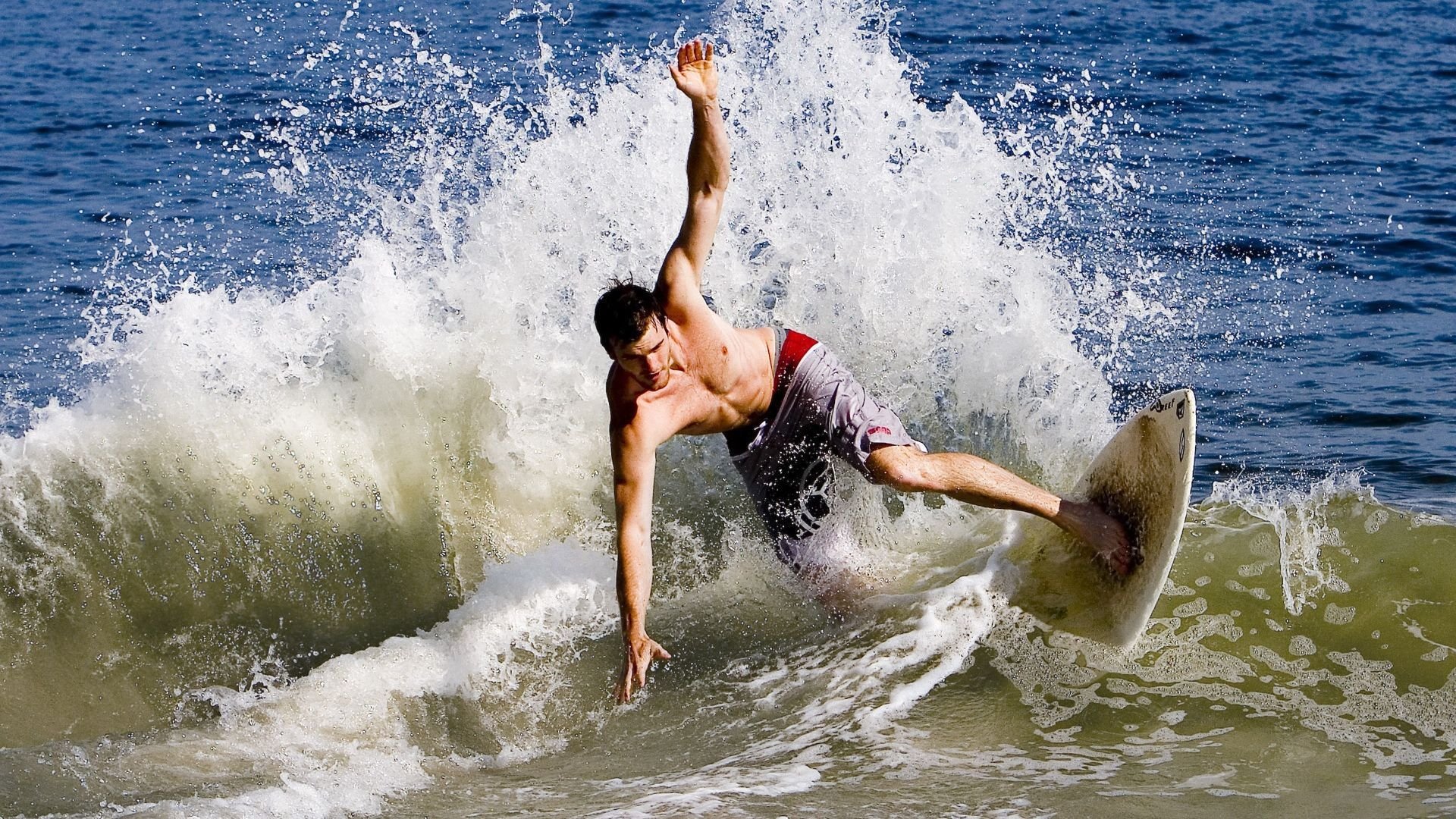 东决关键战之夜，小贾伦冠军级表现