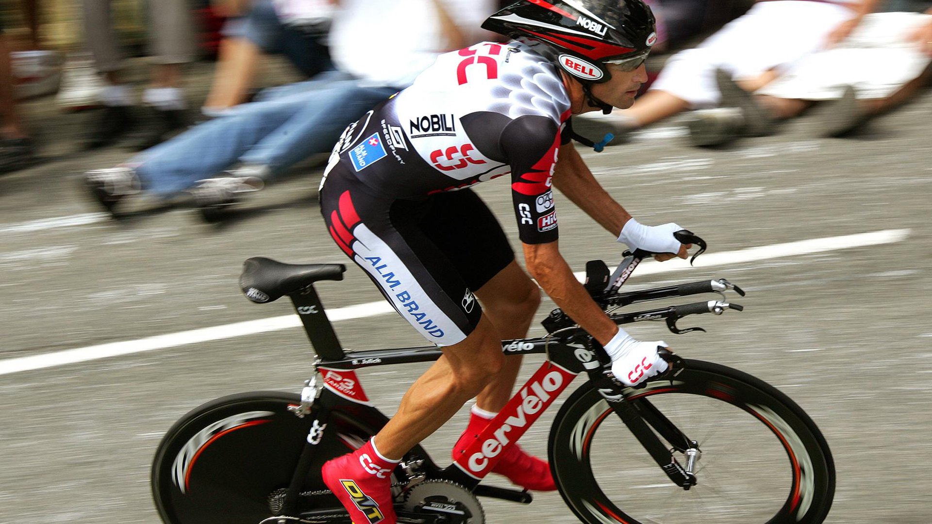 勇士压制老鹰，贝恩成为关键先生